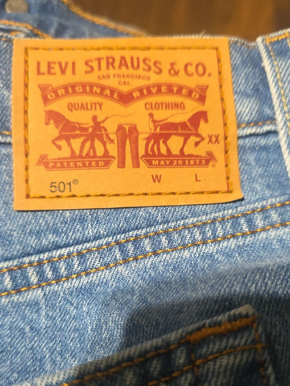 Levi's Denim Shorts 501 Denim Cutoff Shorts Button Fly Raw Hem Highrise - Picture 8 of 11